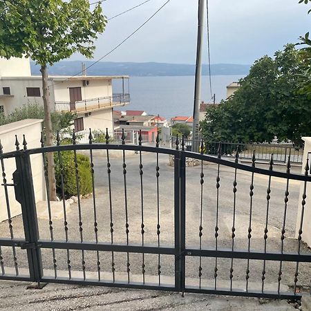 Guest House Adria Dugi Rat Exterior photo