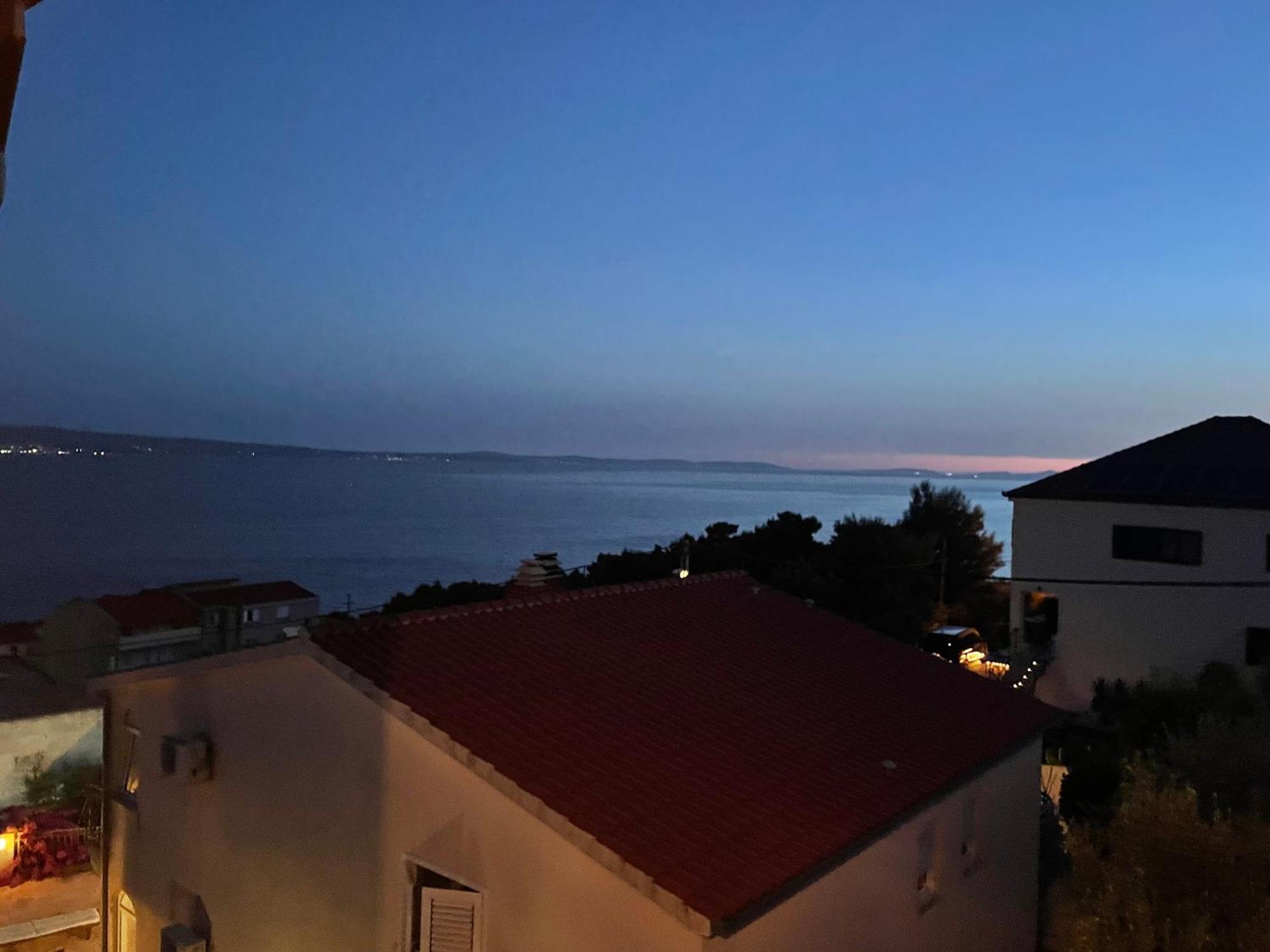 Guest House Adria Dugi Rat Exterior photo